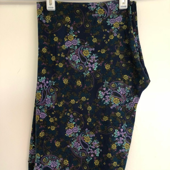 LuLaRoe Pants - NEW LuLaRoe TC Vintage Floral Paisley Leggings
